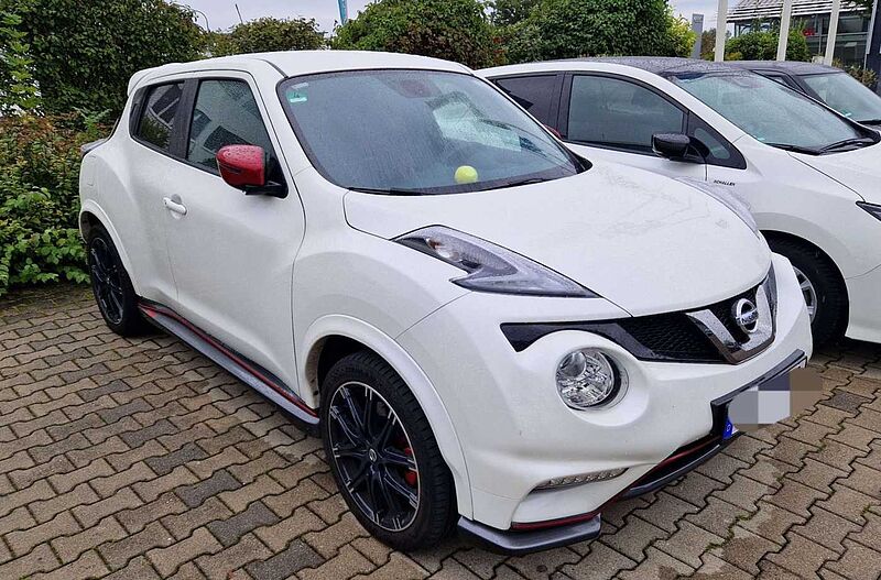 Nissan Juke 1.6i Nismo RS 4x4 Xtronic Automatik