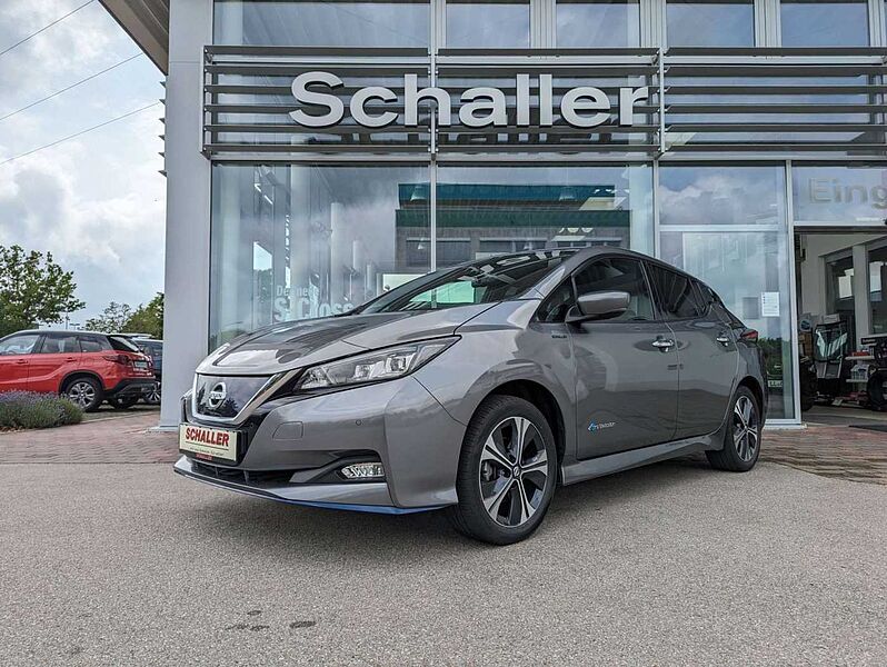 Nissan Leaf 39 kWh N-Connecta Winterpaket LED