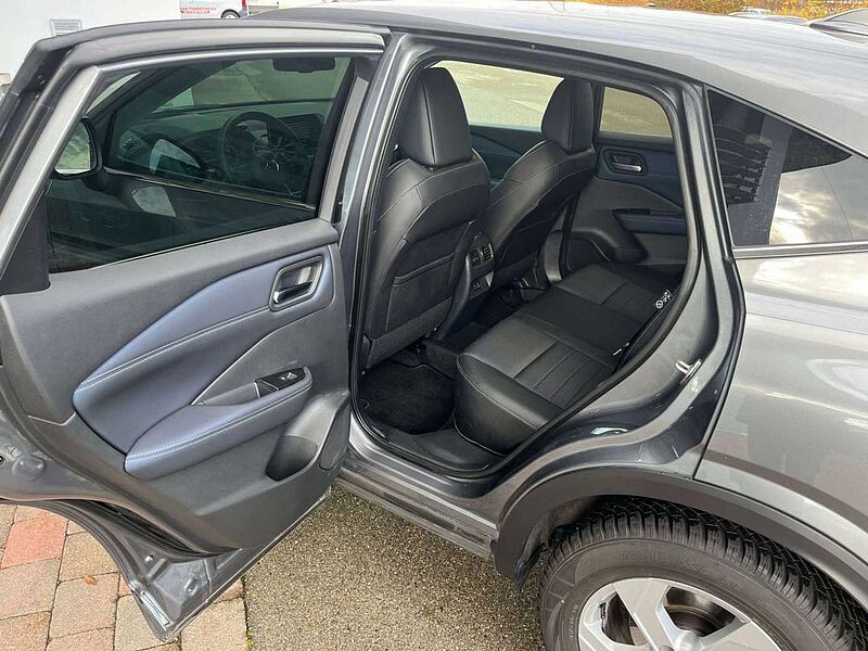 Nissan Qashqai 1.3 Hybrid Automatik - N-Connecta HeadUp