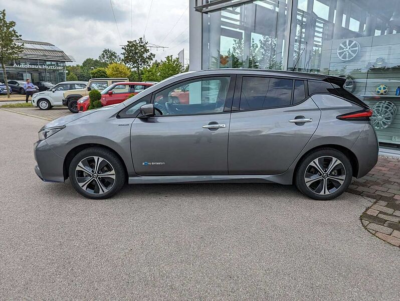 Nissan Leaf 39 kWh N-Connecta Winterpaket LED